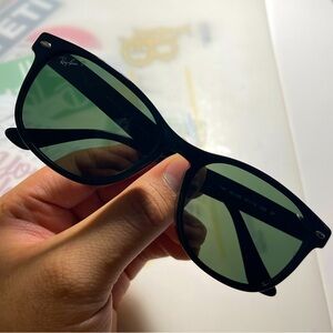 RAY BAN Square Sunglasses